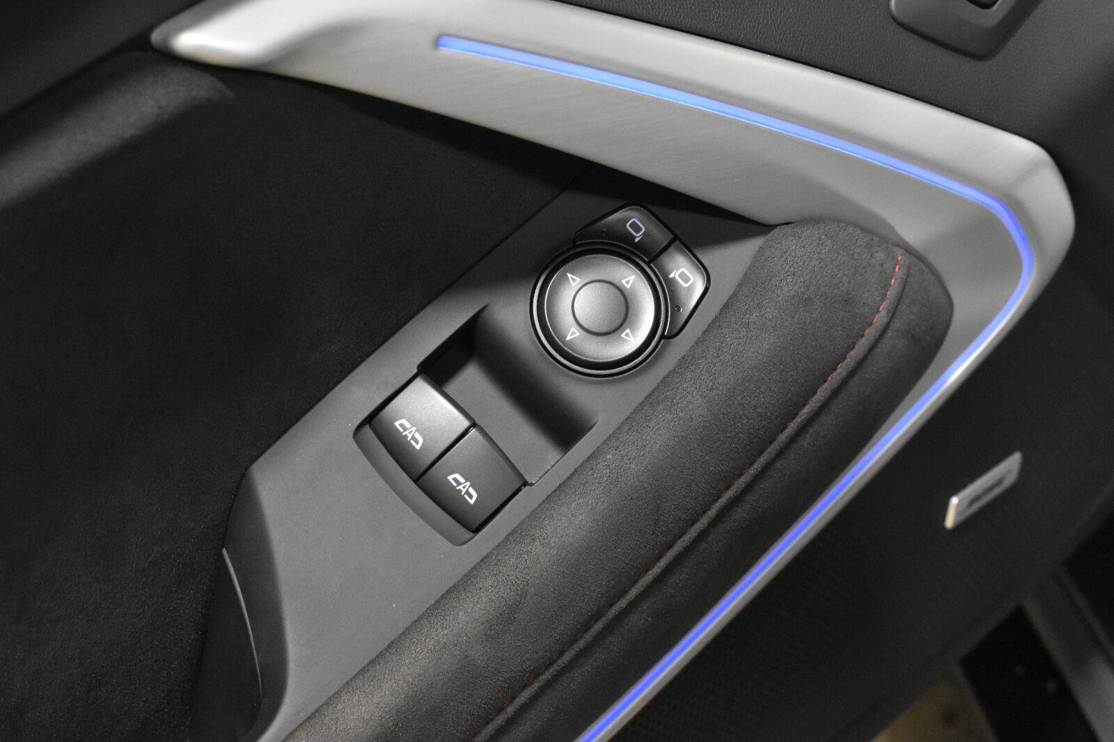 Used 2022 Chevrolet Camaro ZL1 RWD image 7