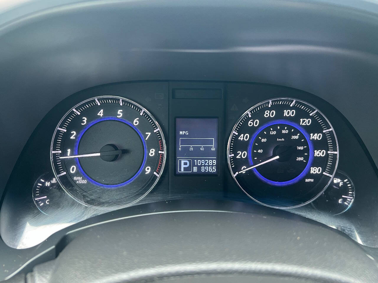 Used 2014 INFINITI QX70 AWD w/ Premium Package image 34