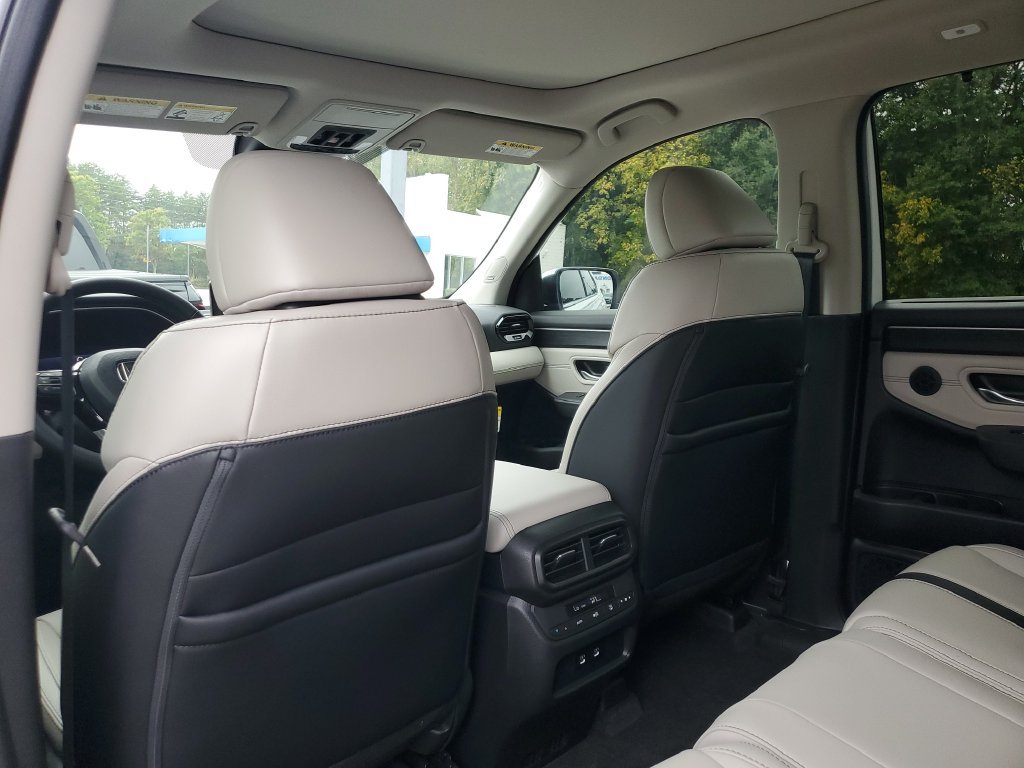 New 2026 Honda Pilot Touring image 11