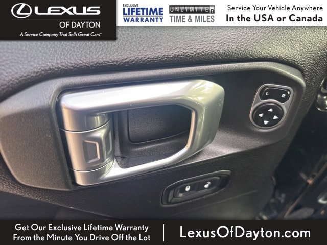 Used 2020 Jeep Gladiator Rubicon image 12