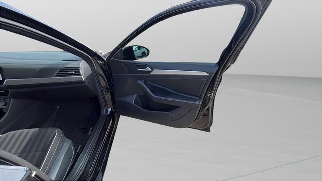 Used 2023 Volkswagen Jetta Sport image 26