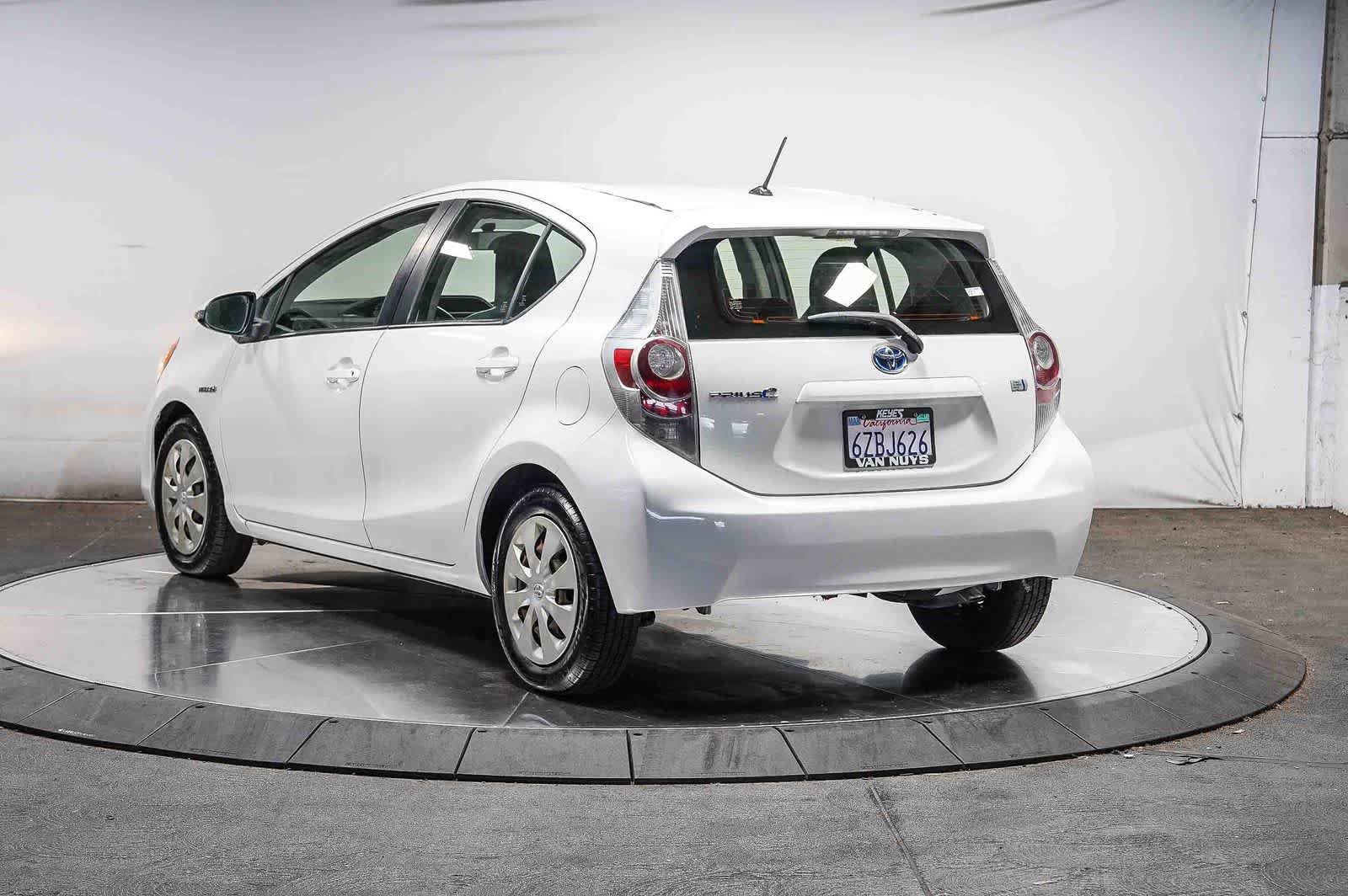 Used 2013 Toyota Prius C One FWD image 2