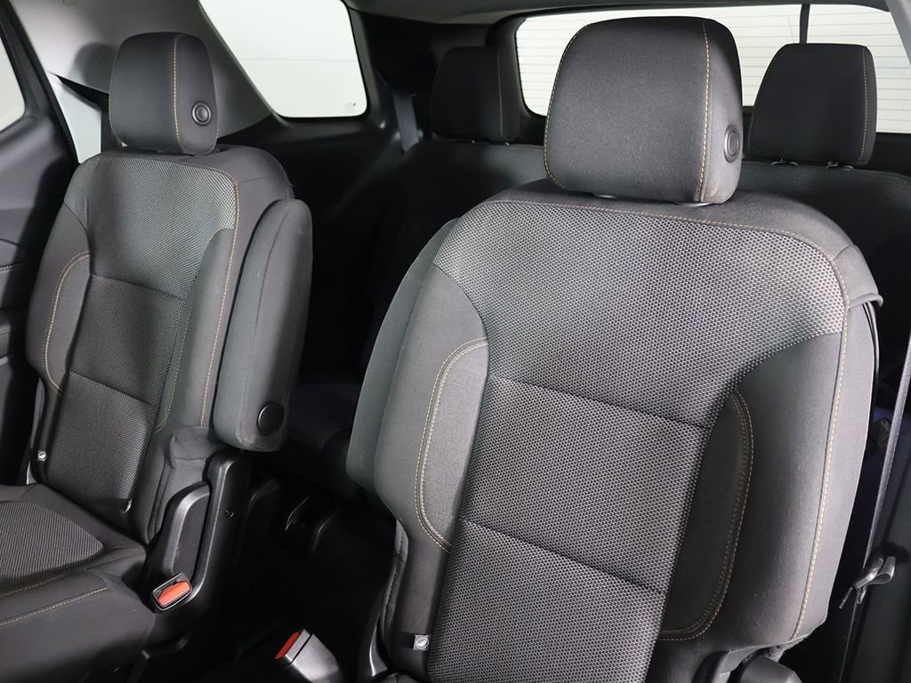 Used 2018 Chevrolet Traverse LT image 31