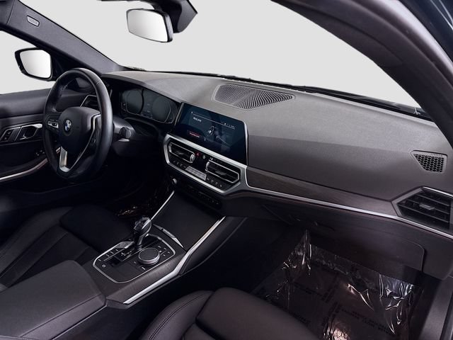 Used 2021 BMW 330i Sedan w/ Driving Assistance Package RWD image 29
