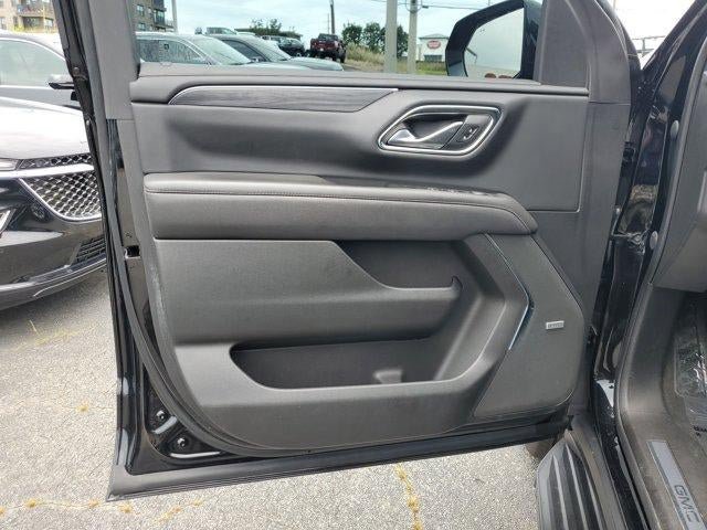 Used 2023 GMC Yukon SLT RWD image 18