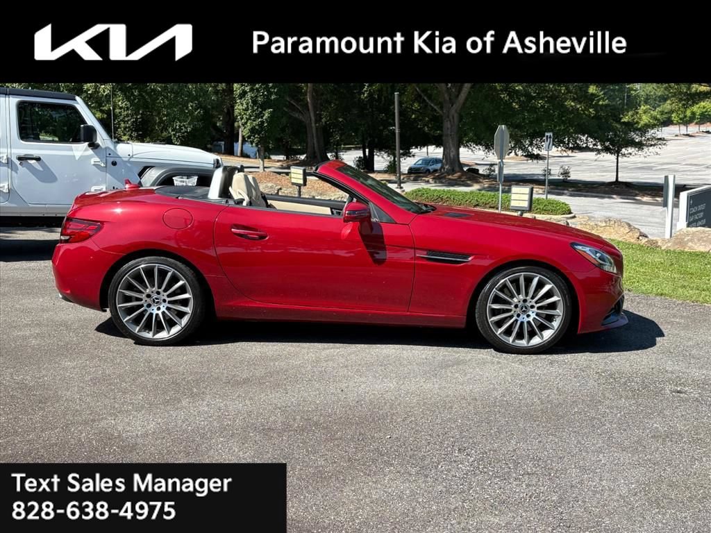 Used 2020 Mercedes-Benz SLC 300 image 7