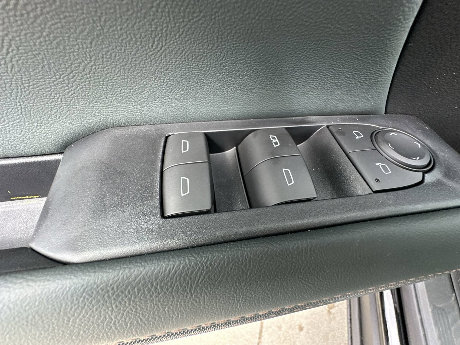 New 2026 GMC Terrain AT4 w/ Convenience Package III AWD/4WD image 23