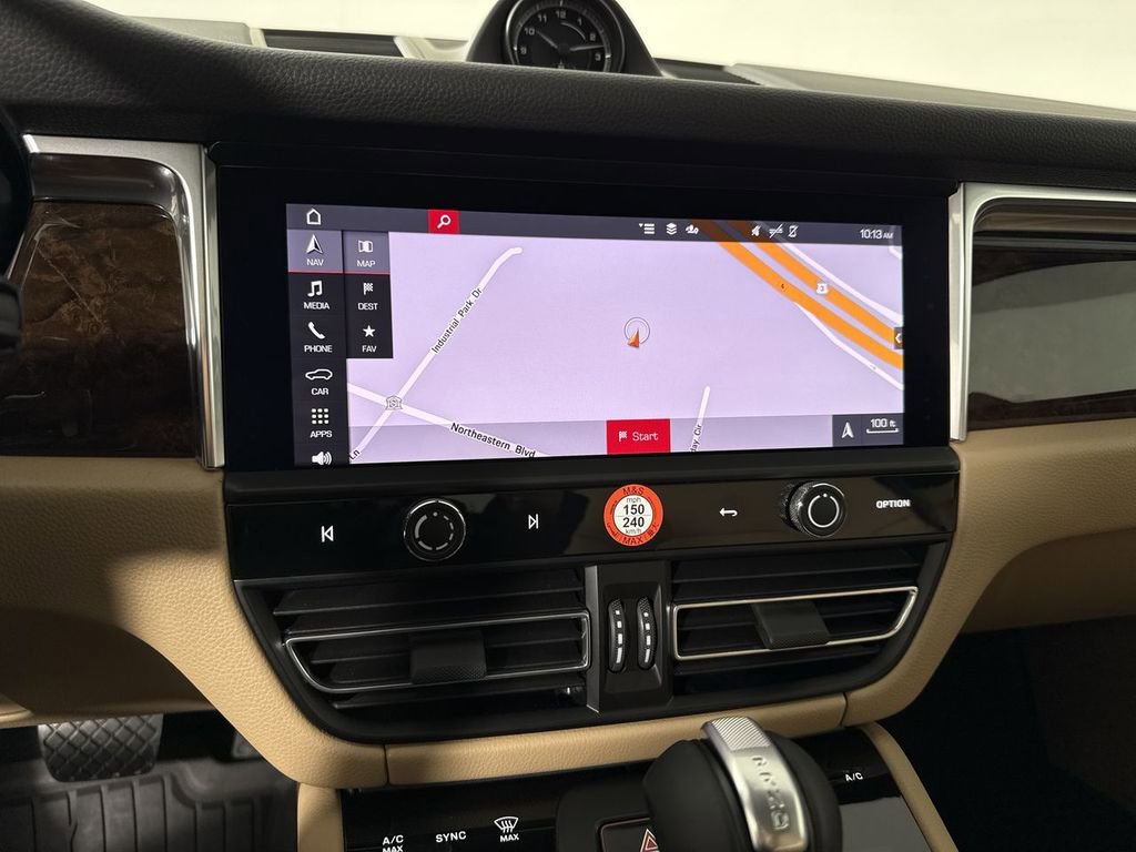 New 2026 Porsche Macan AWD/4WD image 27