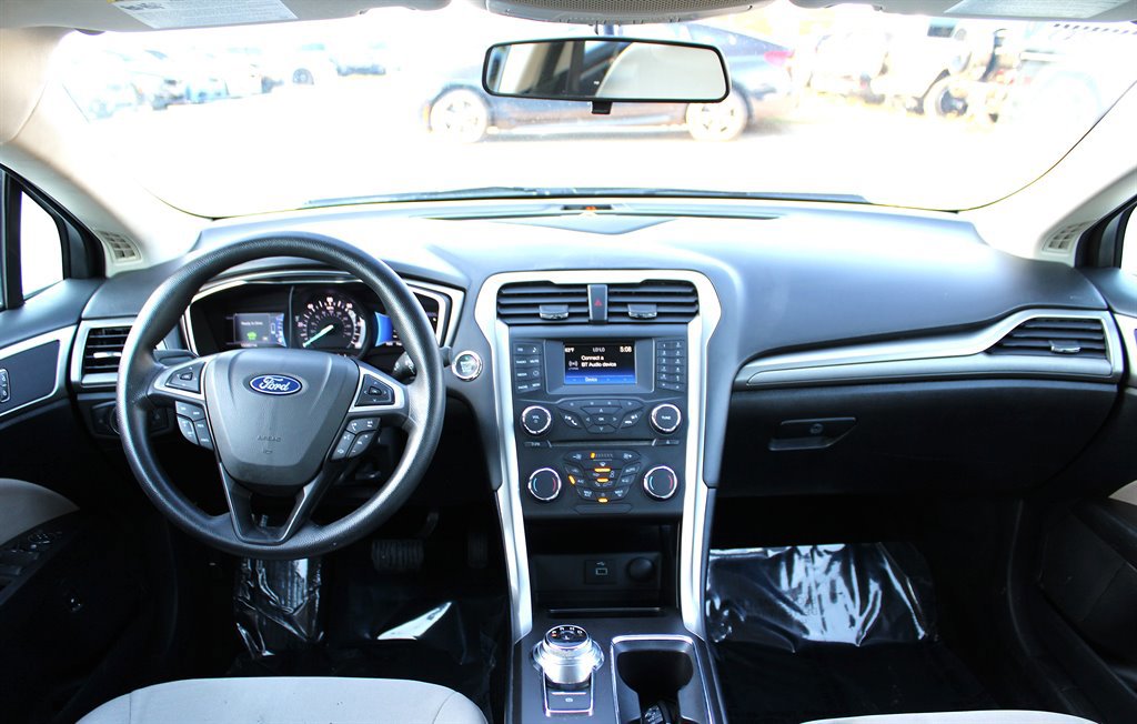 Used 2018 Ford Fusion S image 11