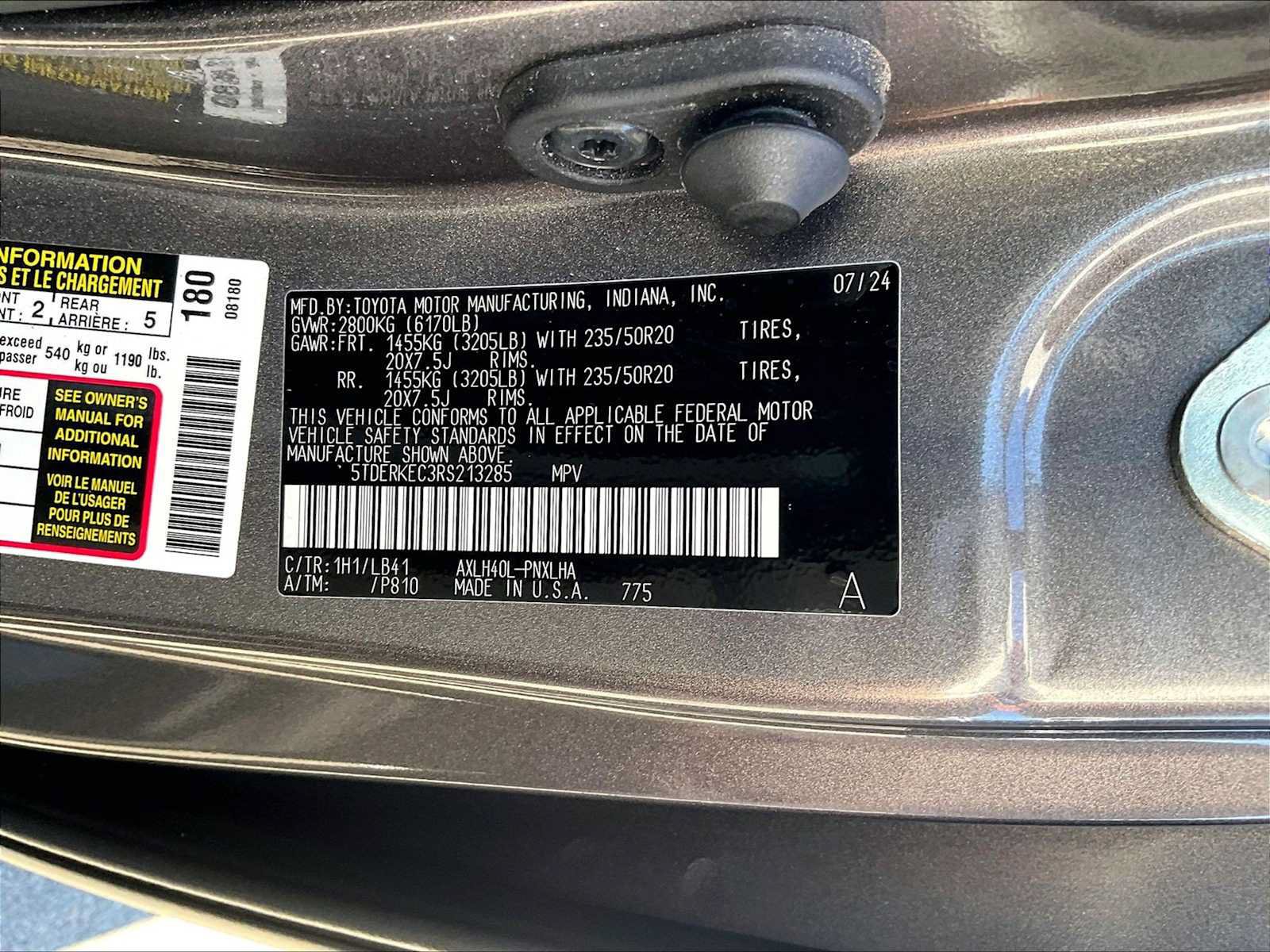 Used 2024 Toyota Sienna Platinum FWD image 33