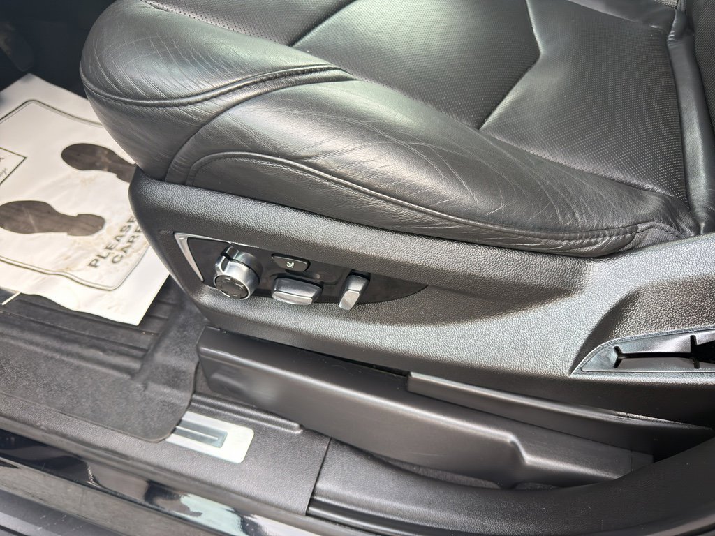 Used 2019 Cadillac Escalade ESV Platinum image 20