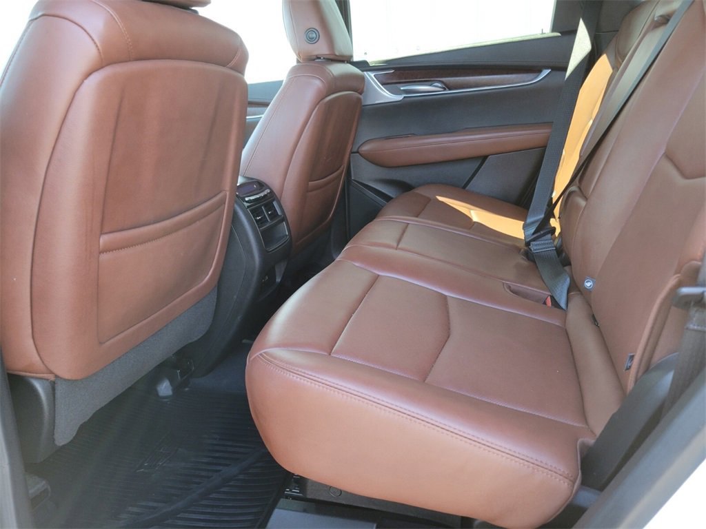 Certified 2023 Cadillac XT5 Premium Luxury image 16