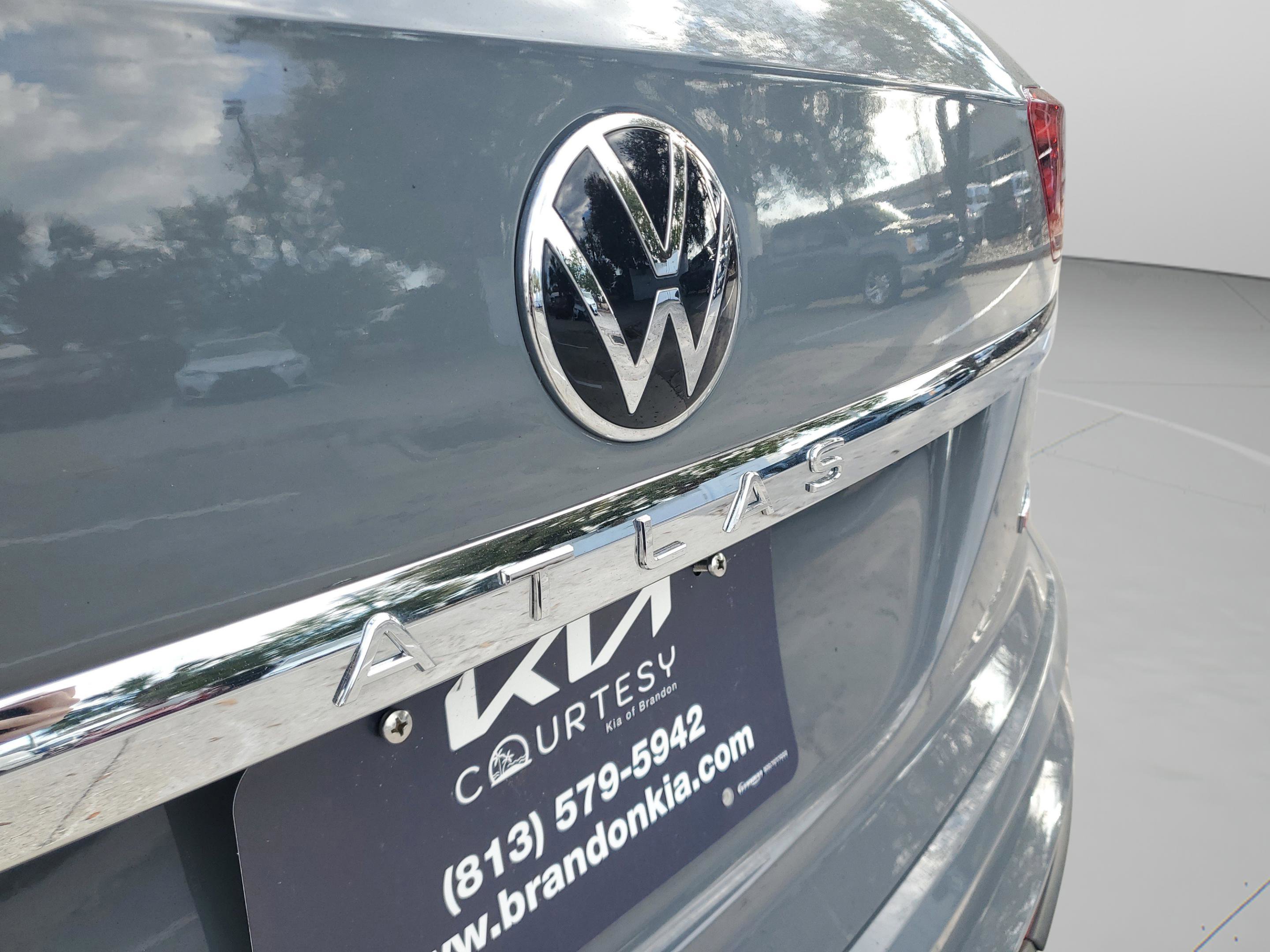 Used 2021 Volkswagen Atlas Cross Sport SE w/ Panoramic Sunroof Package image 9