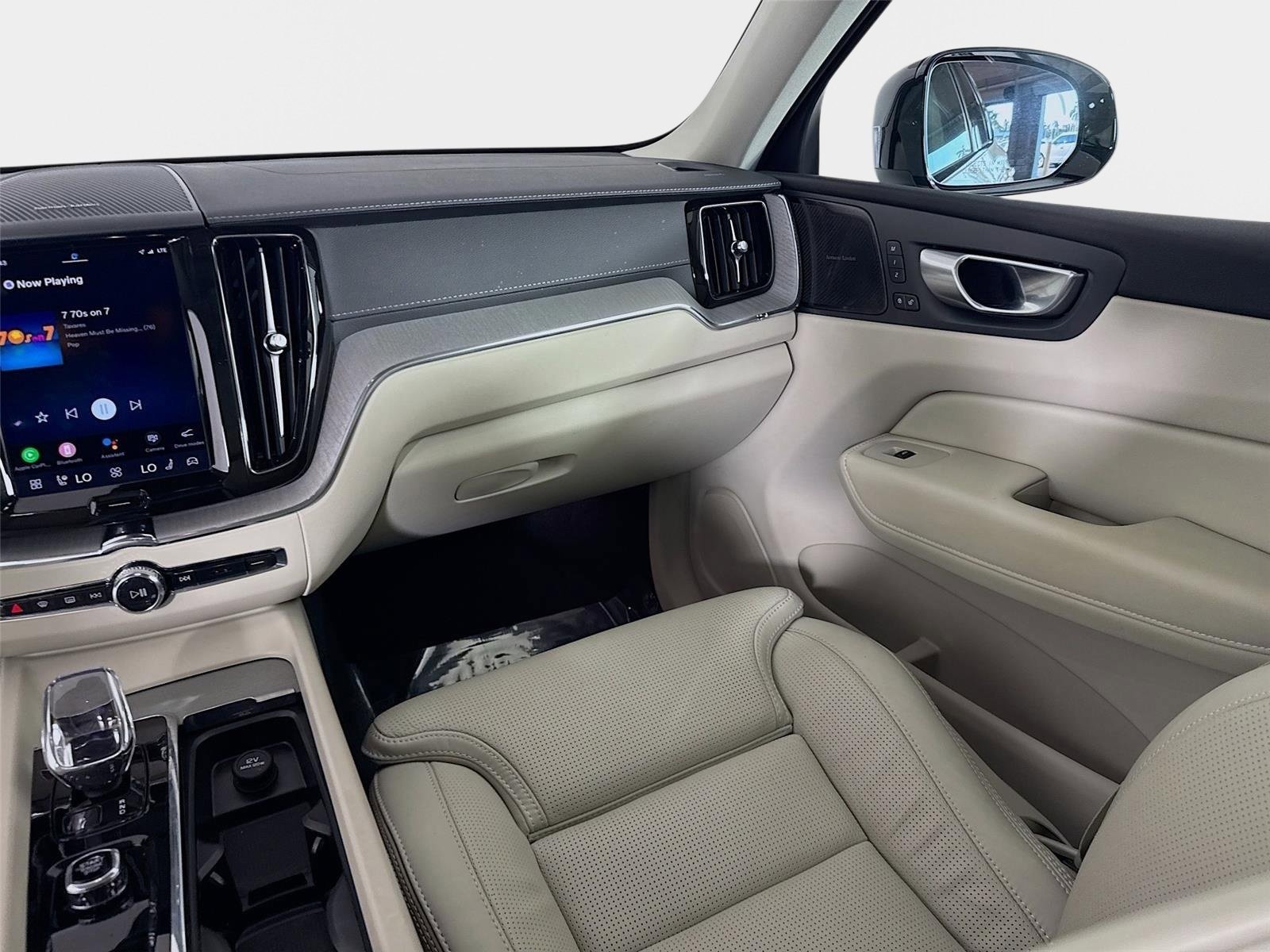 Used 2024 Volvo XC60 B5 Ultimate w/ Climate Package AWD/4WD image 26