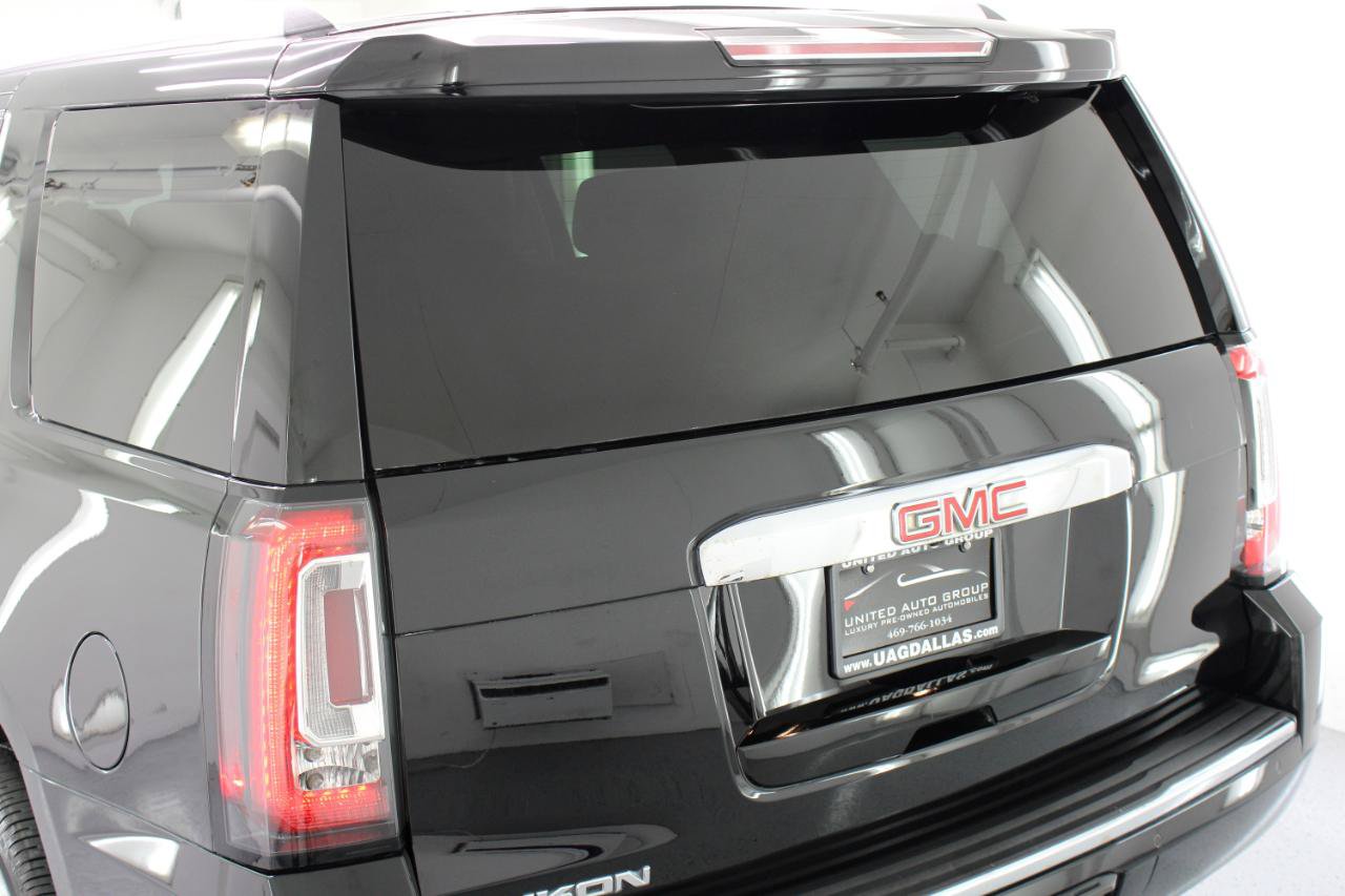 Used 2020 GMC Yukon Denali w/ Denali Premium Package AWD/4WD image 19