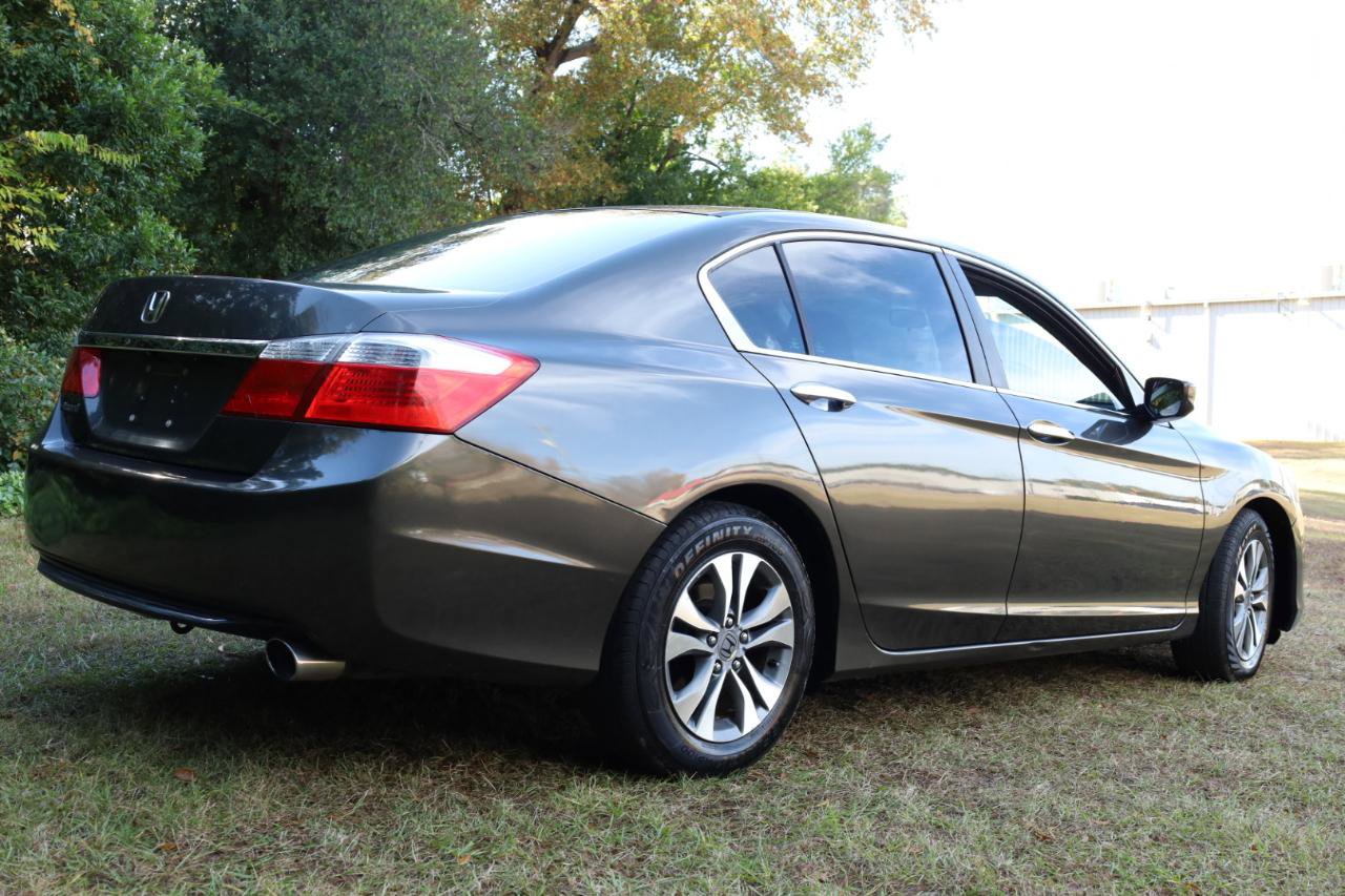 Used 2013 Honda Accord LX image 10