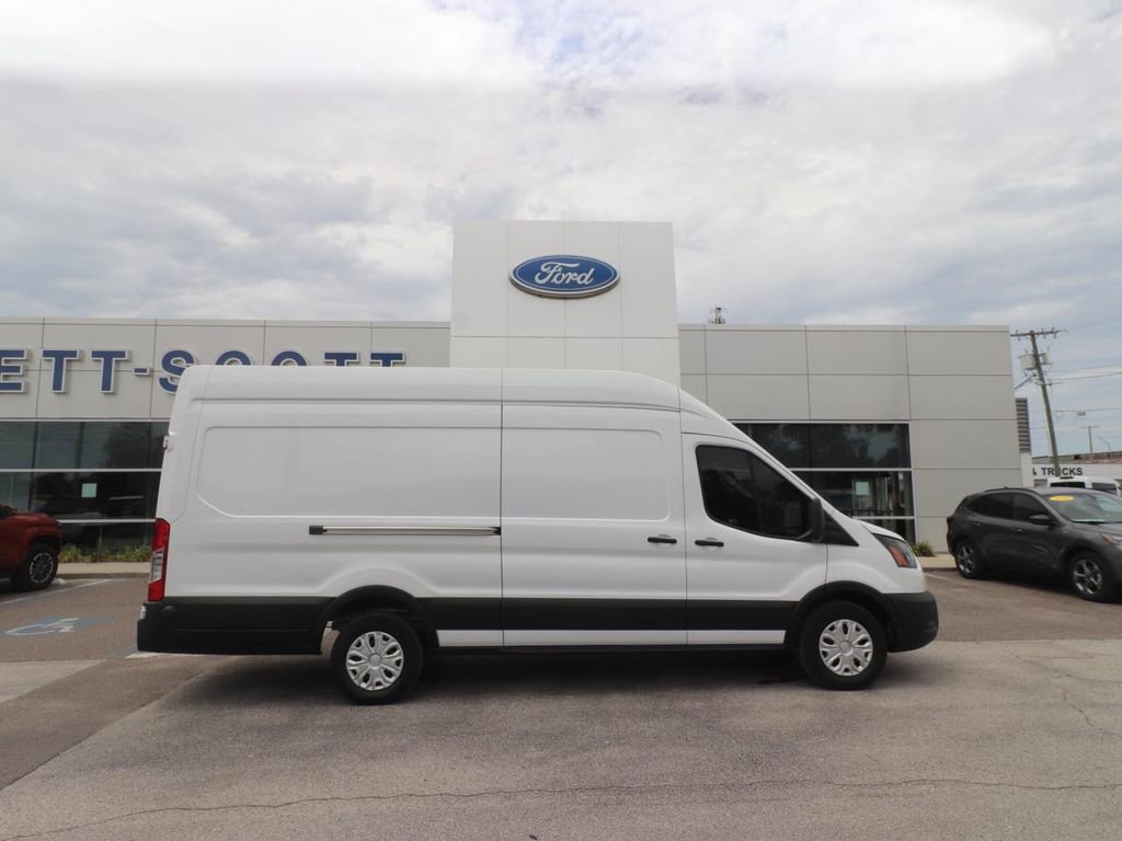 Used 2023 Ford E-Transit 148 High Roof Extended w/ Interior Upgrade Package RWD image 15