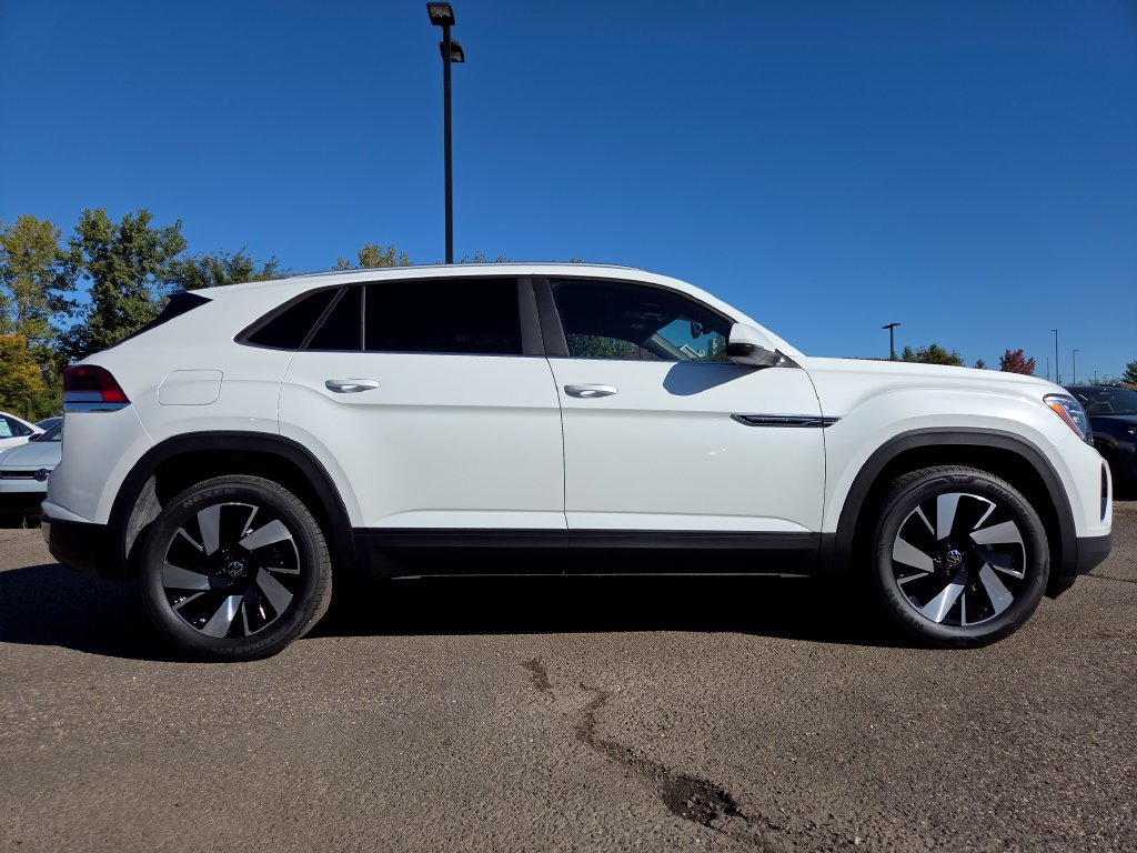 New 2026 Volkswagen Atlas Cross Sport SE AWD/4WD image 11