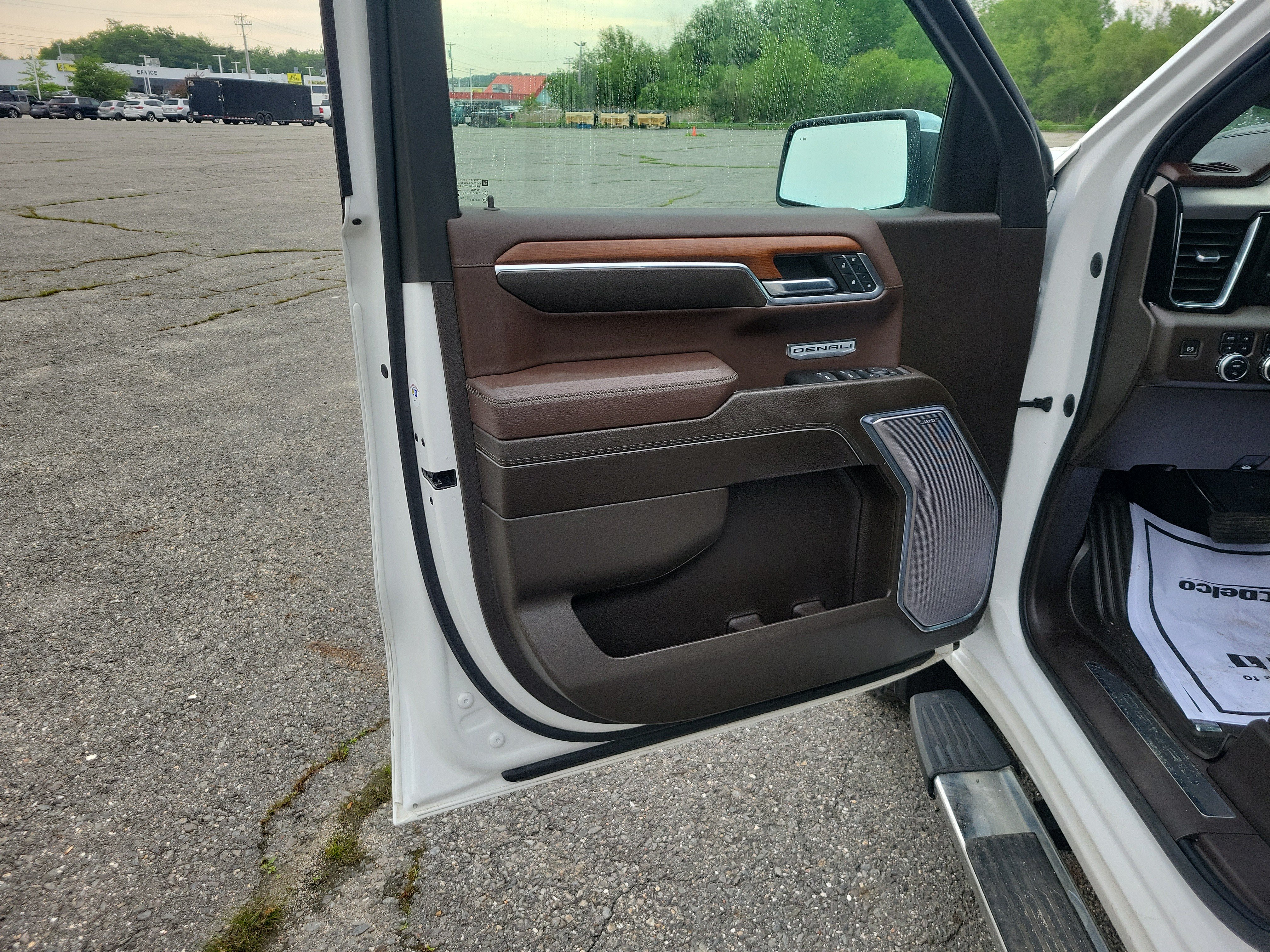 Used 2023 GMC Sierra 1500 Denali w/ Technology Package AWD/4WD image 15