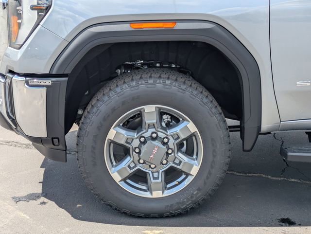 New 2026 GMC Sierra 2500 SLT w/ SLT Premium Package AWD/4WD image 10