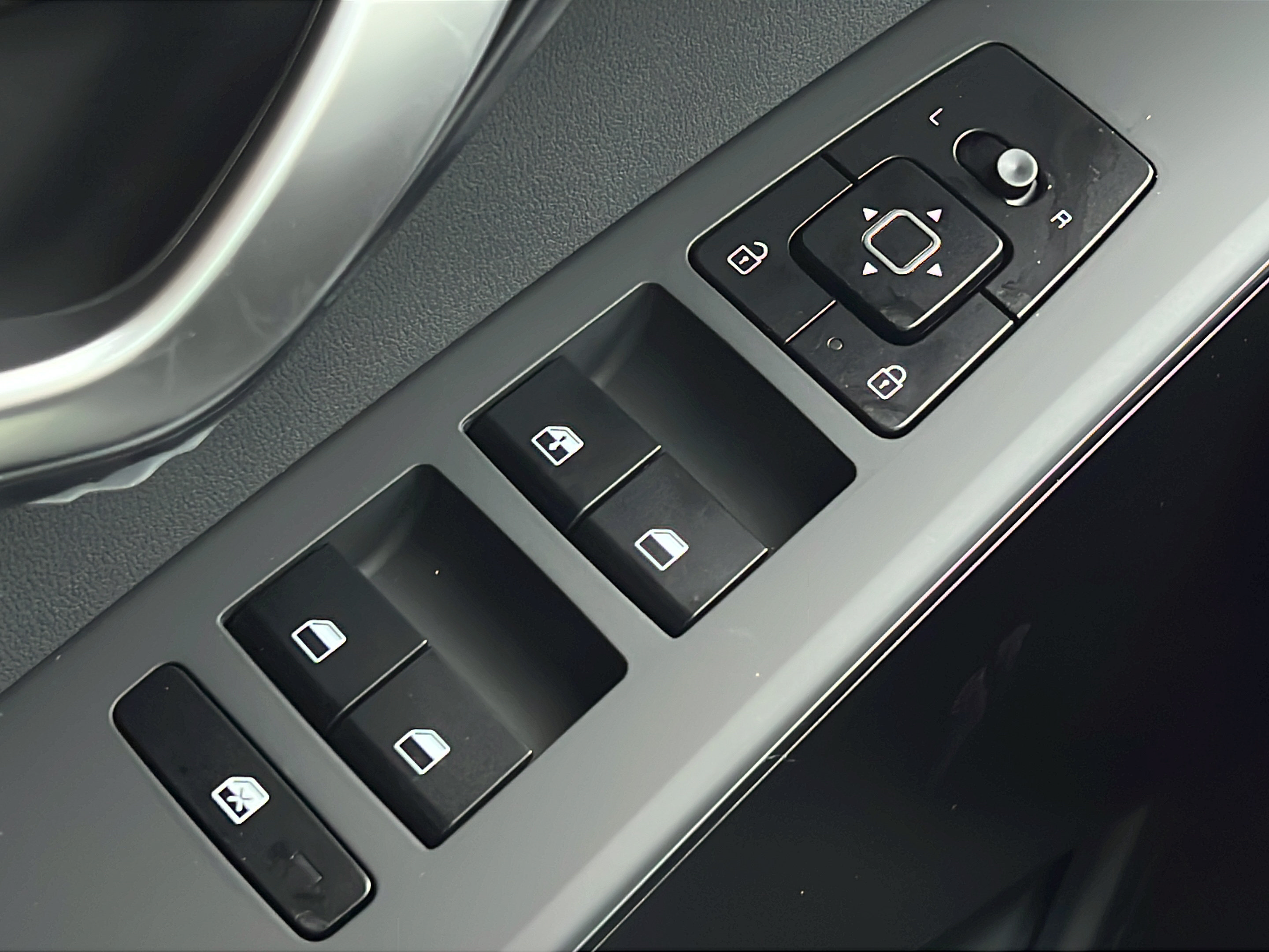 New 2026 Kia Niro LX FWD image 19