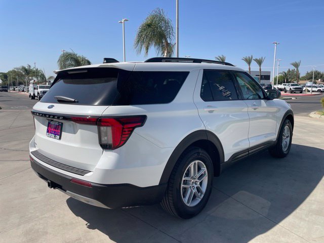 New 2026 Ford Explorer Active w/ Active Comfort Package RWD image 5