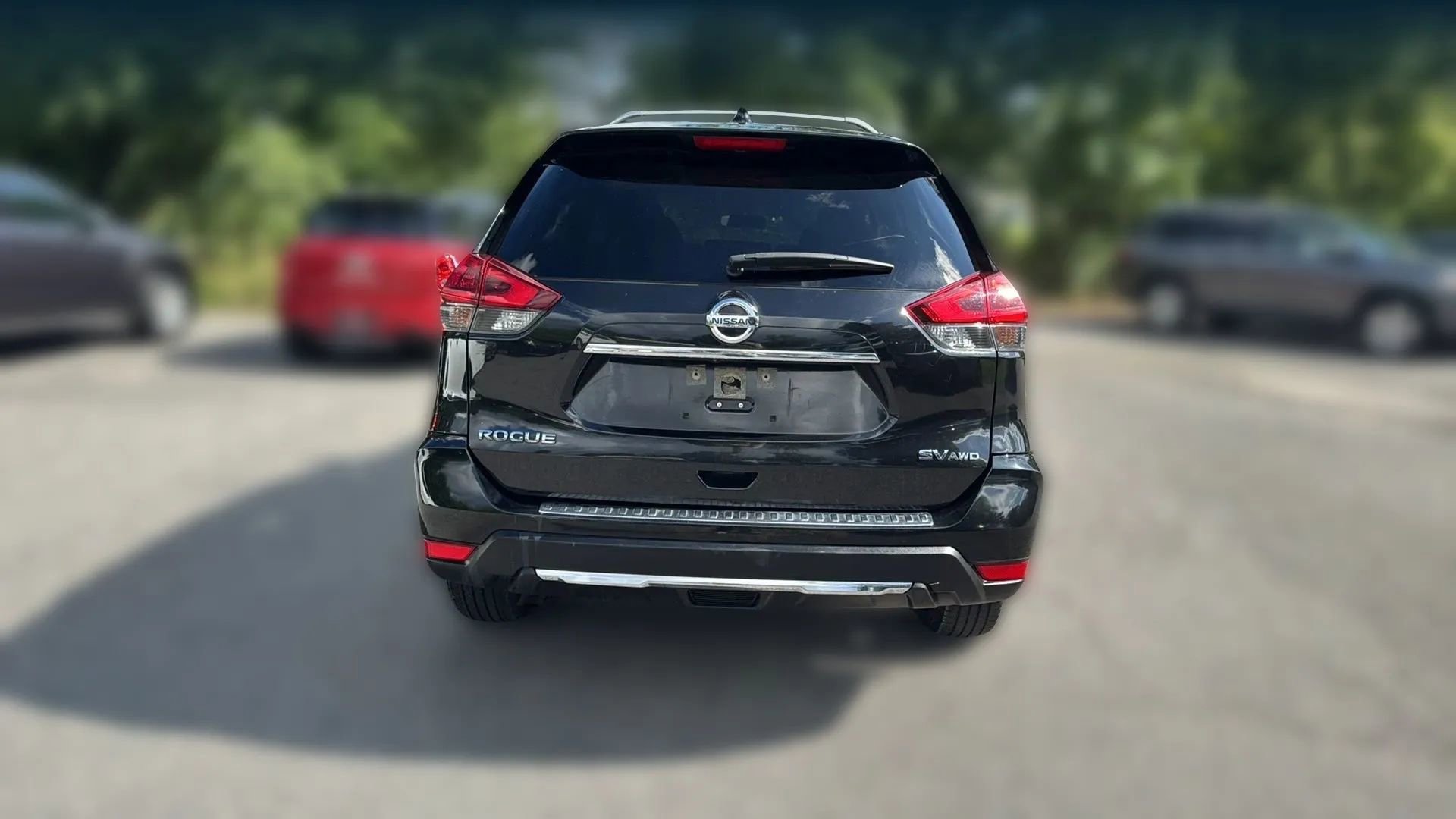 Used 2018 Nissan Rogue SV image 6