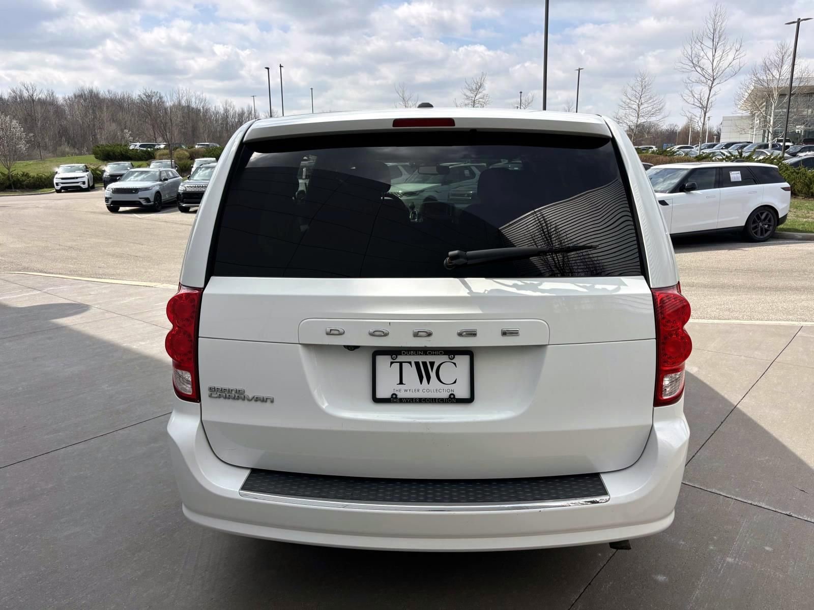 Used 2014 Dodge Grand Caravan SE image 6