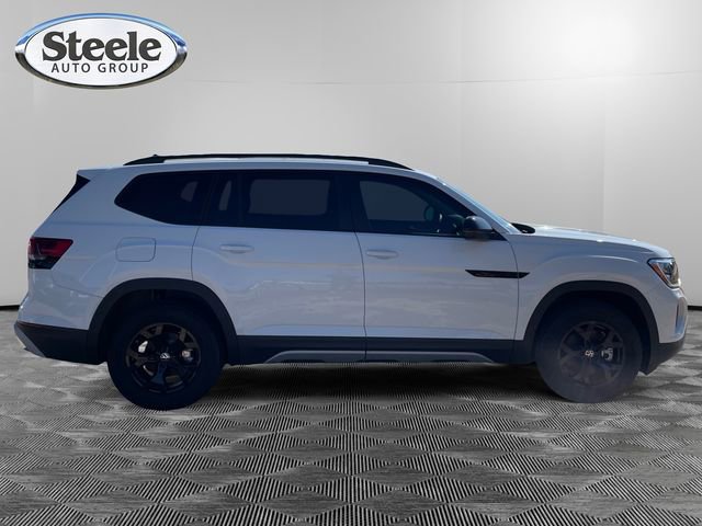 New 2025 Volkswagen Atlas Peak Edition SE image 6