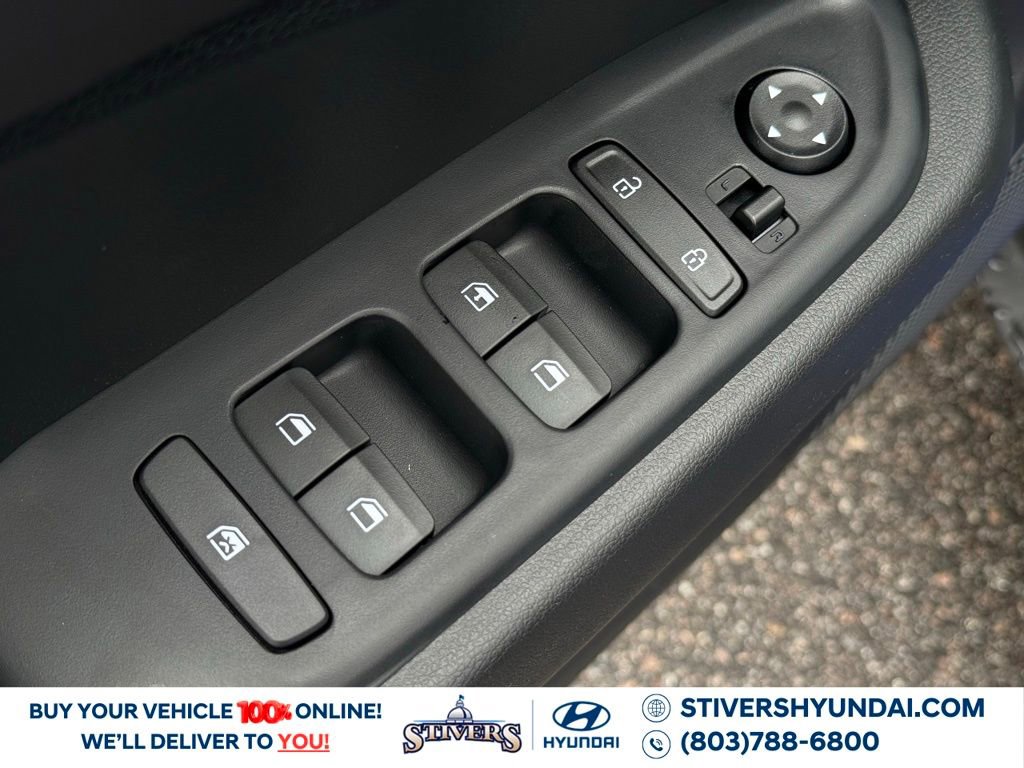 New 2026 Hyundai Venue SE image 21