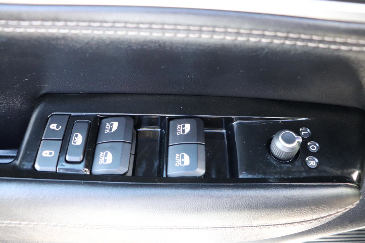 Used 2024 Jeep Wagoneer Series II w/ Flexible Seating Group AWD/4WD image 56