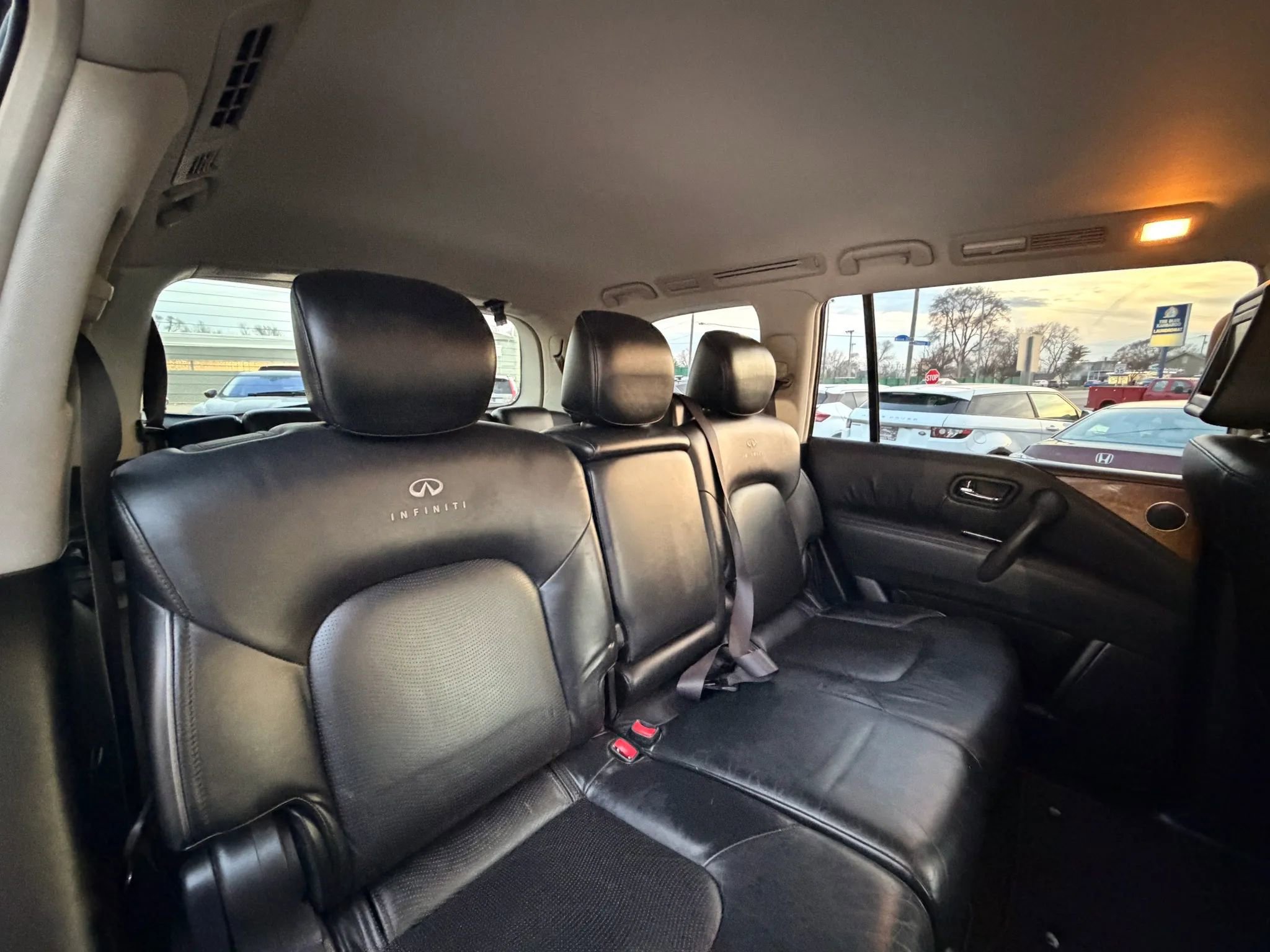 Used 2011 INFINITI QX56 4WD w/ Theater Pkg image 25