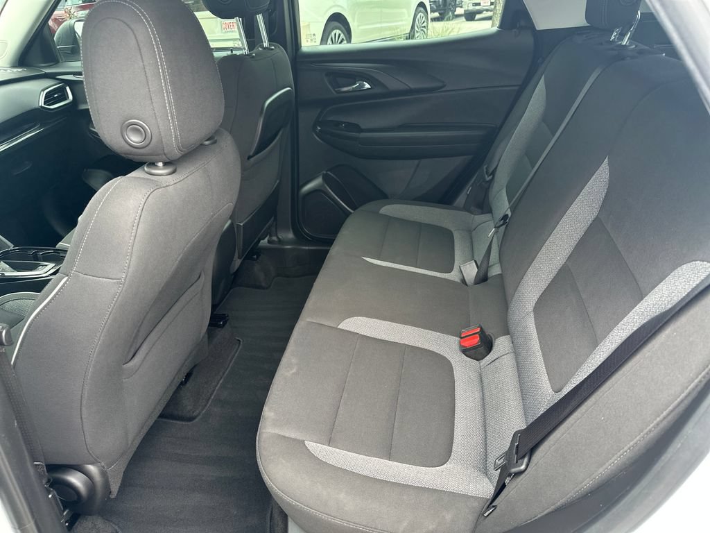 Used 2021 Chevrolet TrailBlazer LS FWD image 36