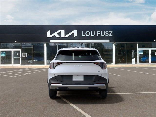 New 2026 Kia Sportage LX image 5
