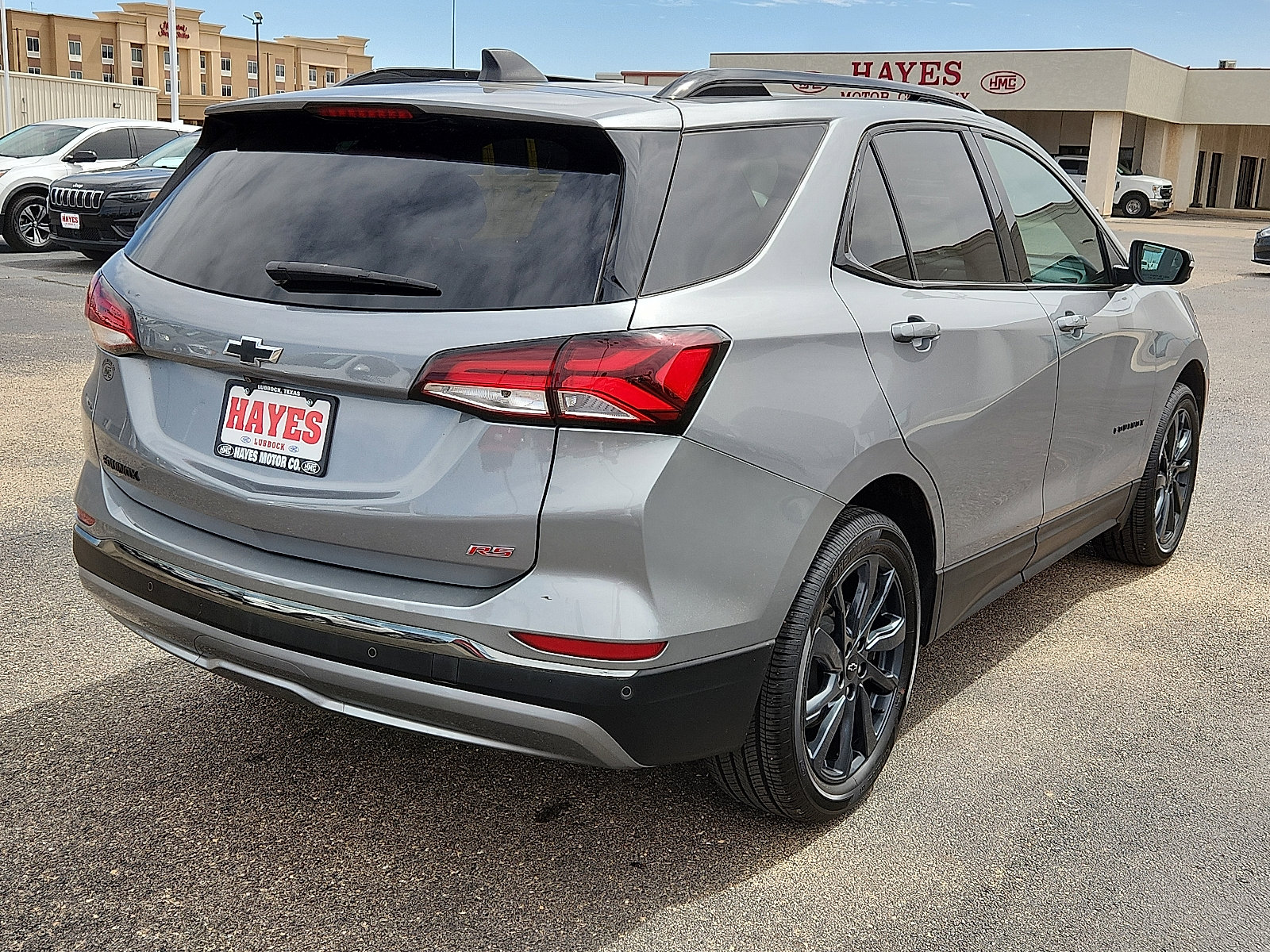 Used 2023 Chevrolet Equinox RS image 4