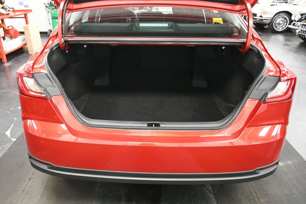 Used 2026 Toyota Camry LE FWD image 22