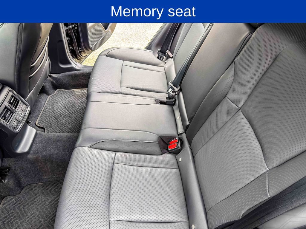 Used 2026 Subaru Outback Touring XT AWD/4WD image 11