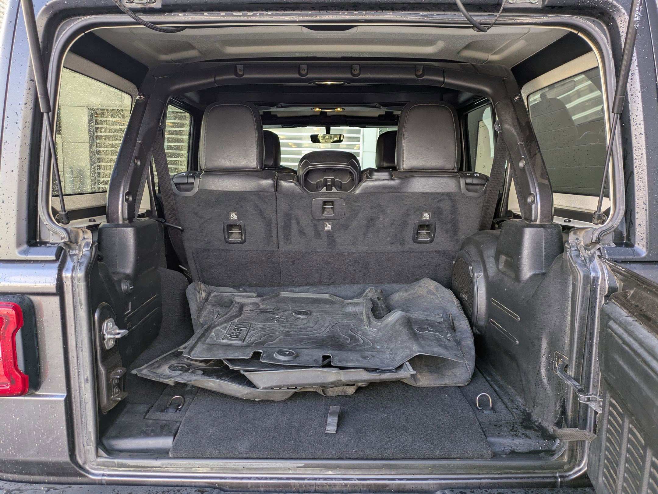 Used 2019 Jeep Wrangler Unlimited Rubicon image 27