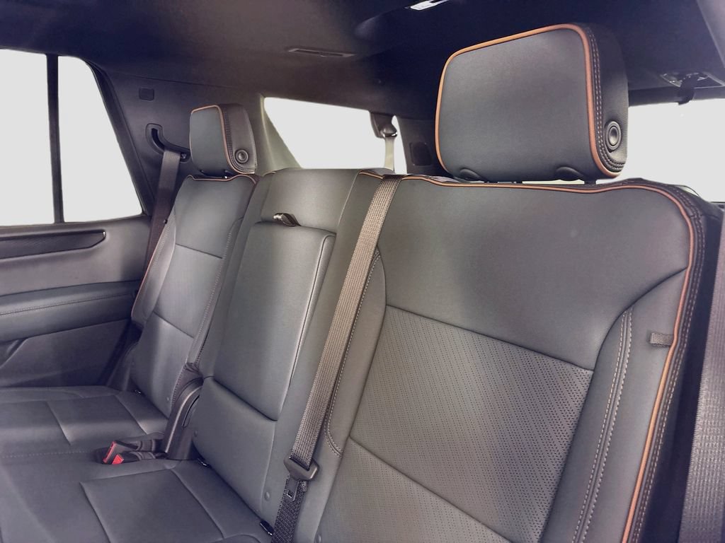 New 2026 GMC Yukon AT4 AWD/4WD image 25