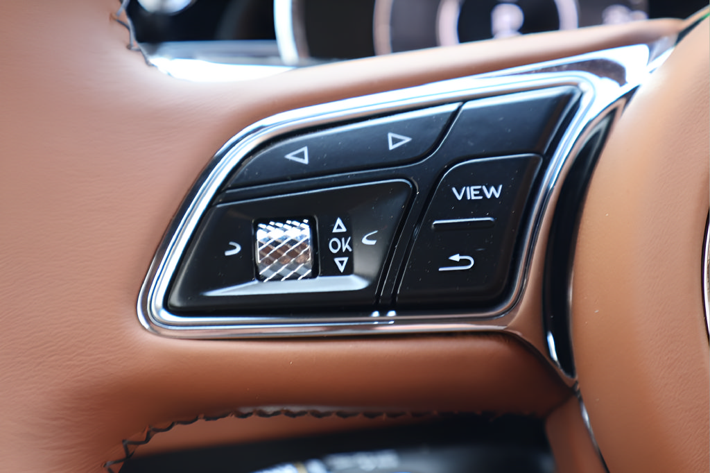 New 2026 Bentley Continental GT Azure AWD/4WD image 31