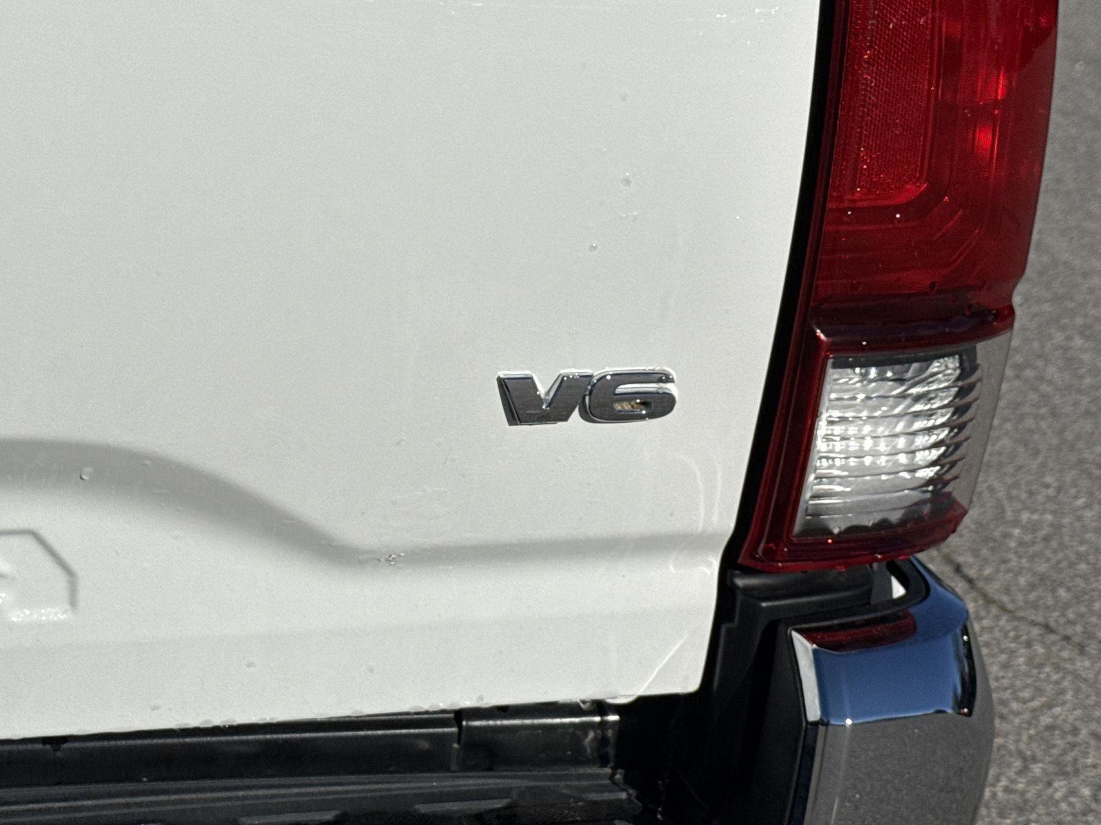 Used 2022 Toyota Tacoma SR5 image 7