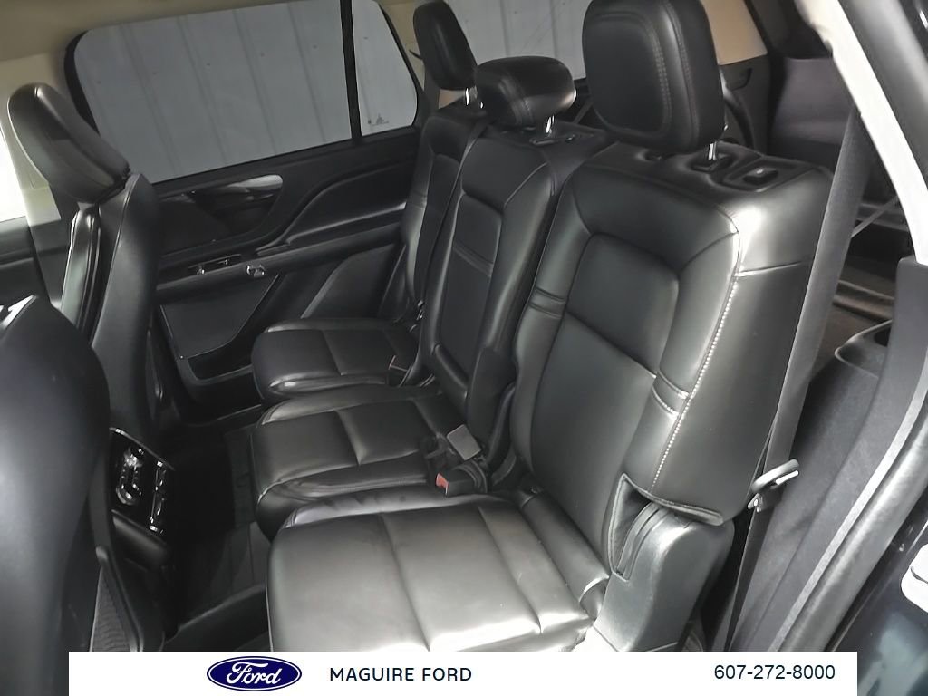 Used 2022 Lincoln Aviator Standard w/ Elements Package image 34