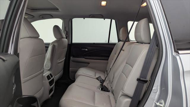 Used 2022 Honda Pilot Special Edition image 17