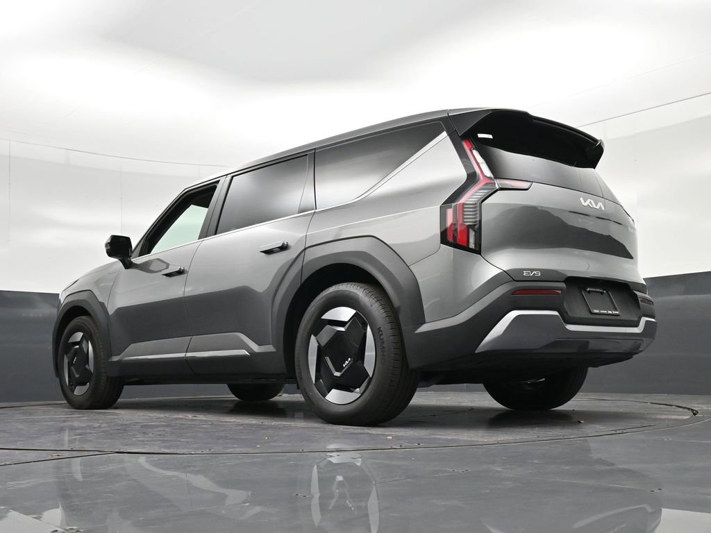 Used 2025 Kia EV9 Light image 35