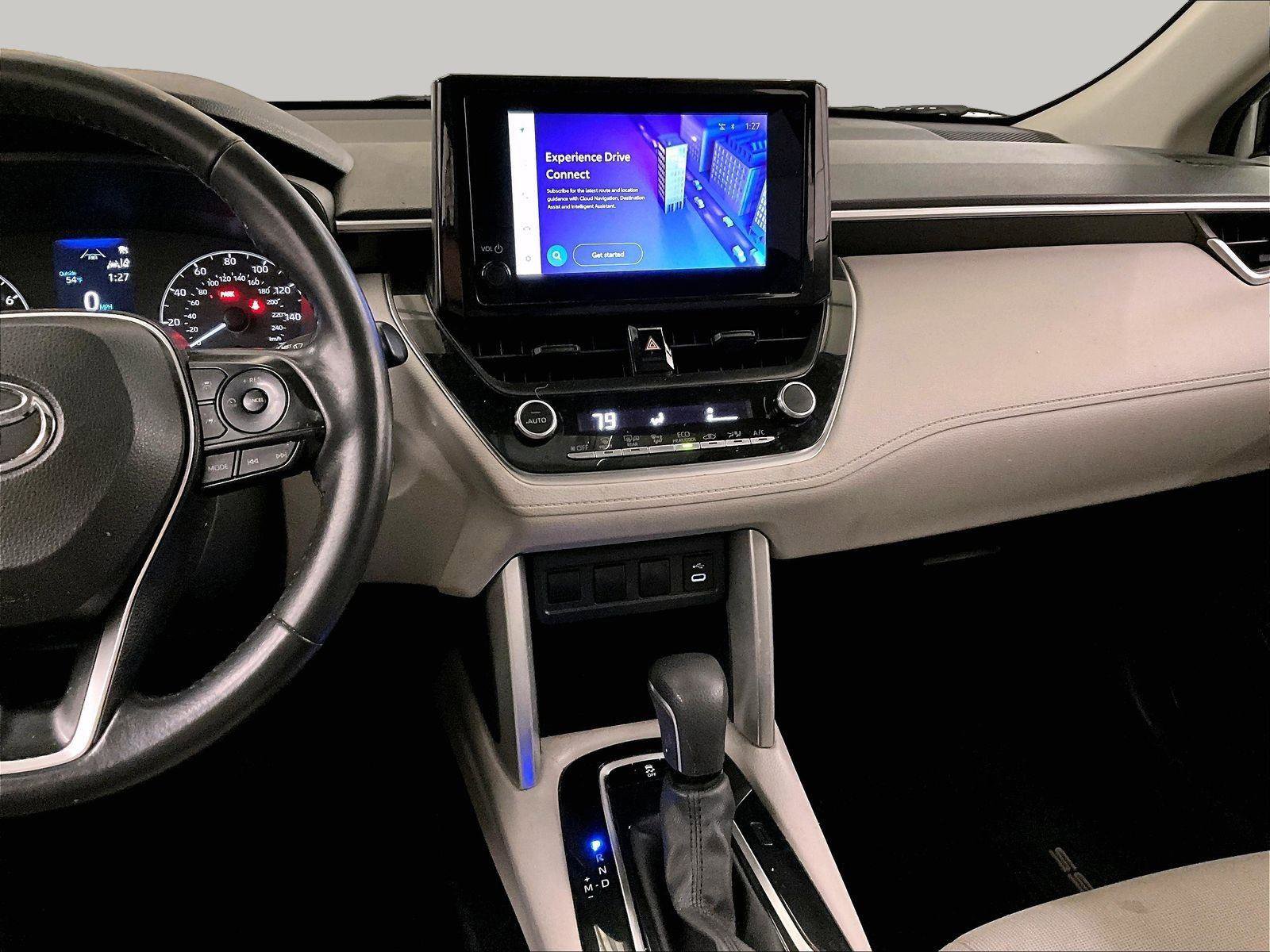 Used 2023 Toyota Corolla Cross LE w/ Moonroof Package FWD image 7