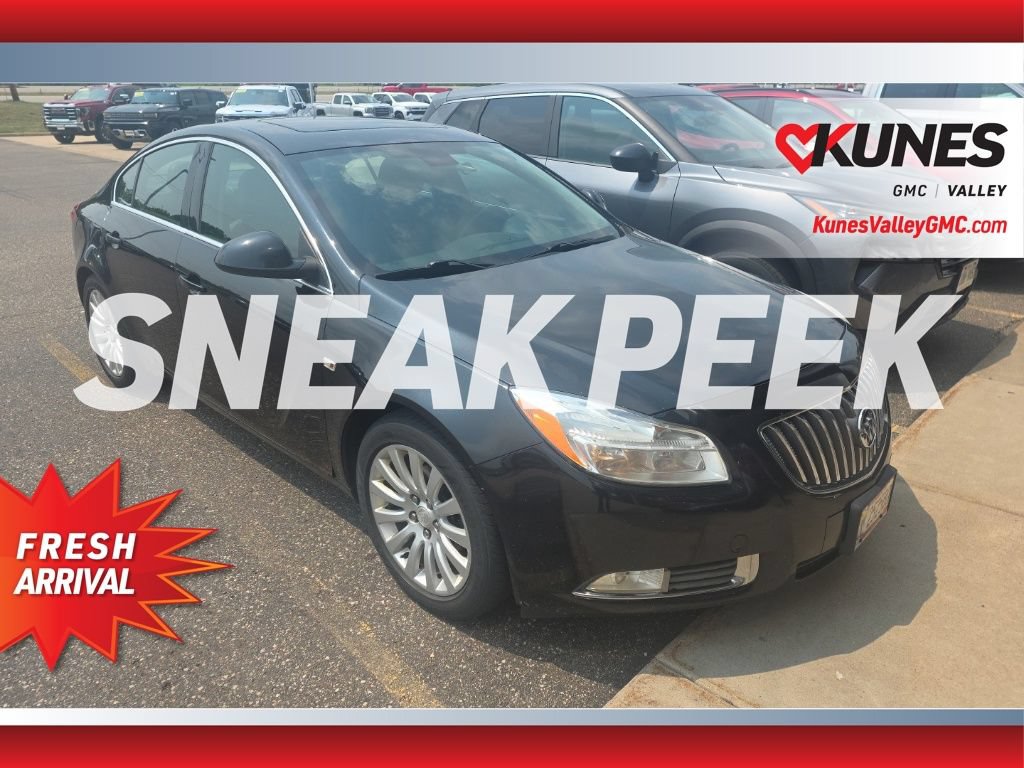 Used 2011 Buick Regal CXL w/ RL2 Preferred Equipment Group FWD image 1