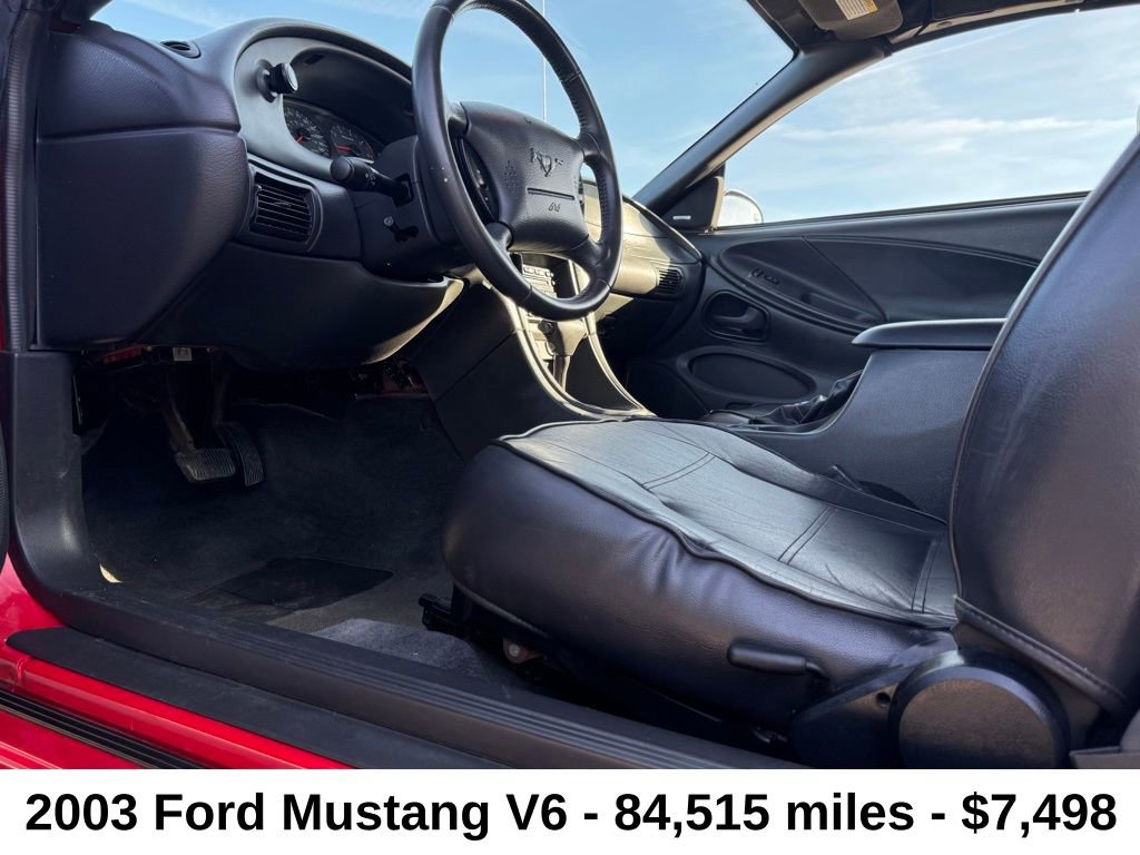 Used 2003 Ford Mustang Convertible image 10