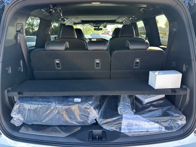 New 2026 INFINITI QX80 Autograph w/ Premium Cargo Package image 11