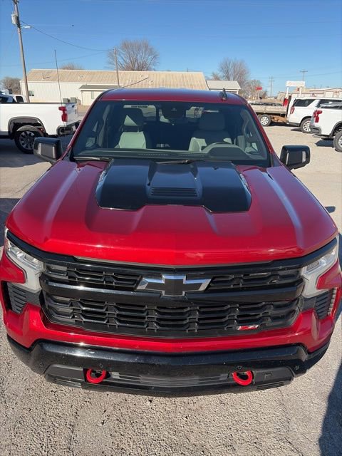 Used 2024 Chevrolet Silverado 1500 LT Trail Boss w/ LT Trail Boss Premium Package AWD/4WD image 4