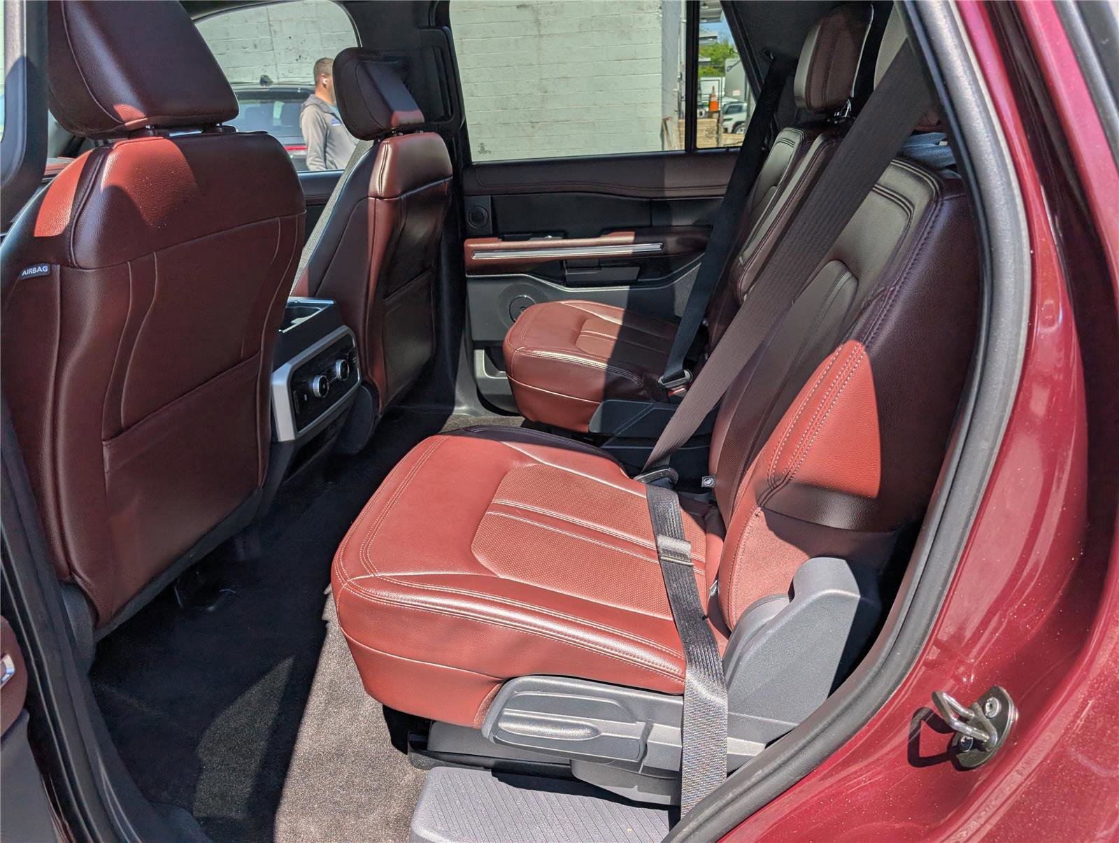 Used 2023 Ford Expedition Limited image 16